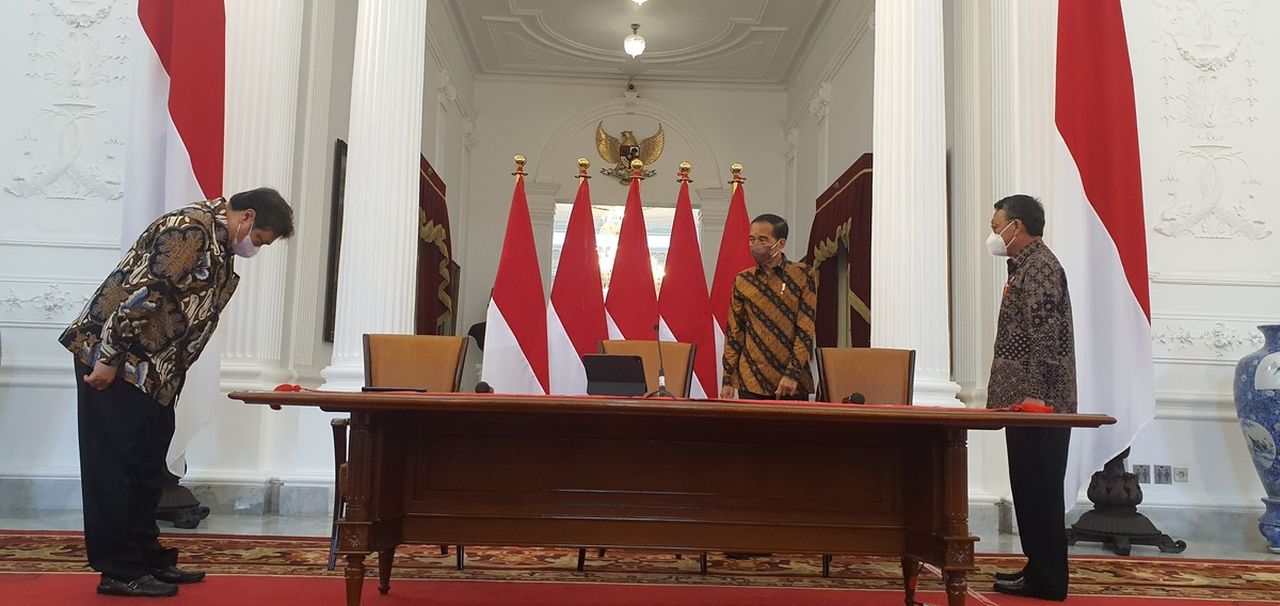 Bauxite Ore Exports Banned Starting June 2023 — PWYP Indonesia